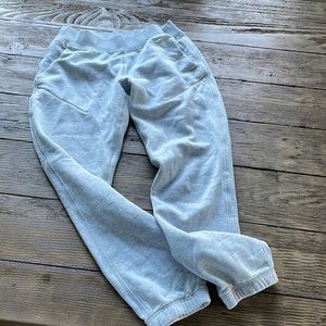 Ivivva sweatpants